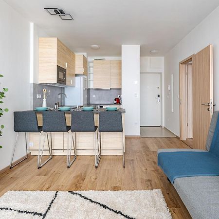 Westside Garden Apartments By Urbanrent ブダペスト エクステリア 写真