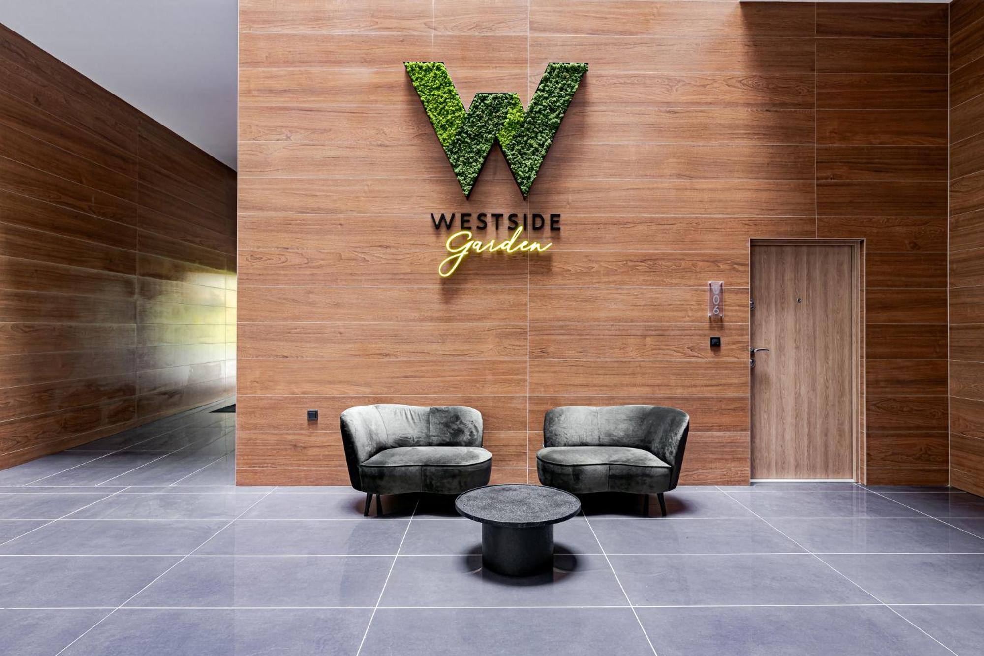 Westside Garden Apartments By Urbanrent ブダペスト エクステリア 写真