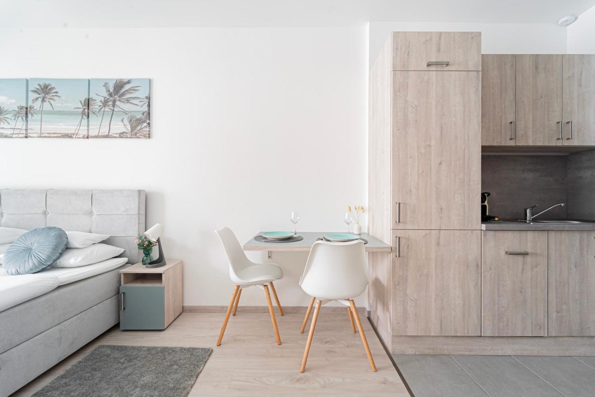 Westside Garden Apartments By Urbanrent ブダペスト エクステリア 写真